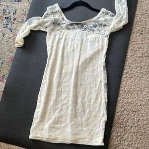 Cream Bodycon Lace Dress Size 8